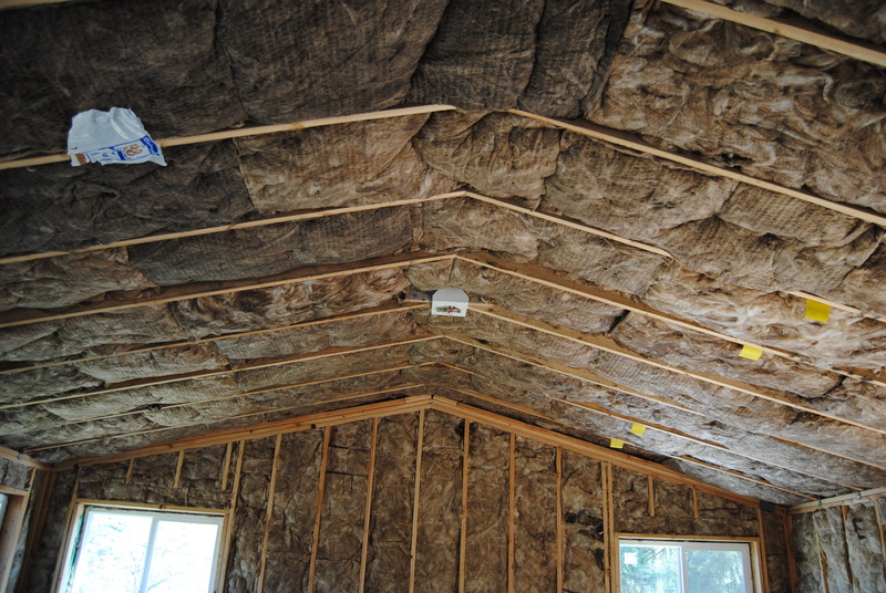 Lois's loft, cathedral ceiling, looking east. Insulation. Ceiling fan support.