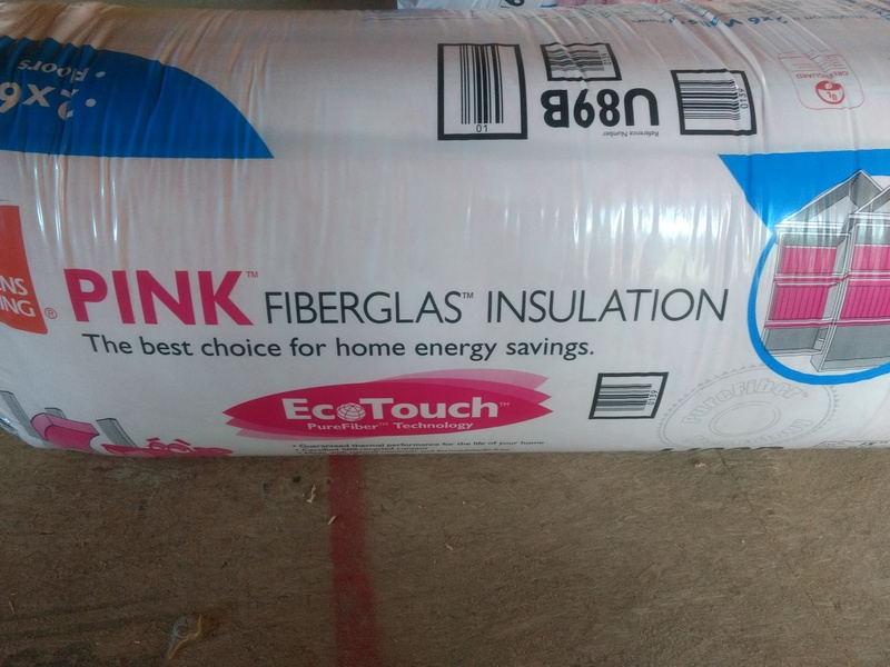 Pink fiberglas insulation