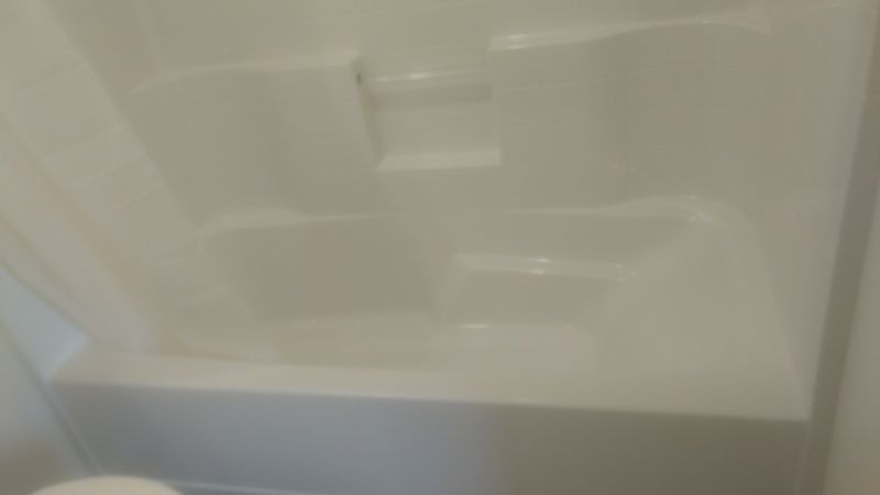 rm2b: Room 2 bathtub