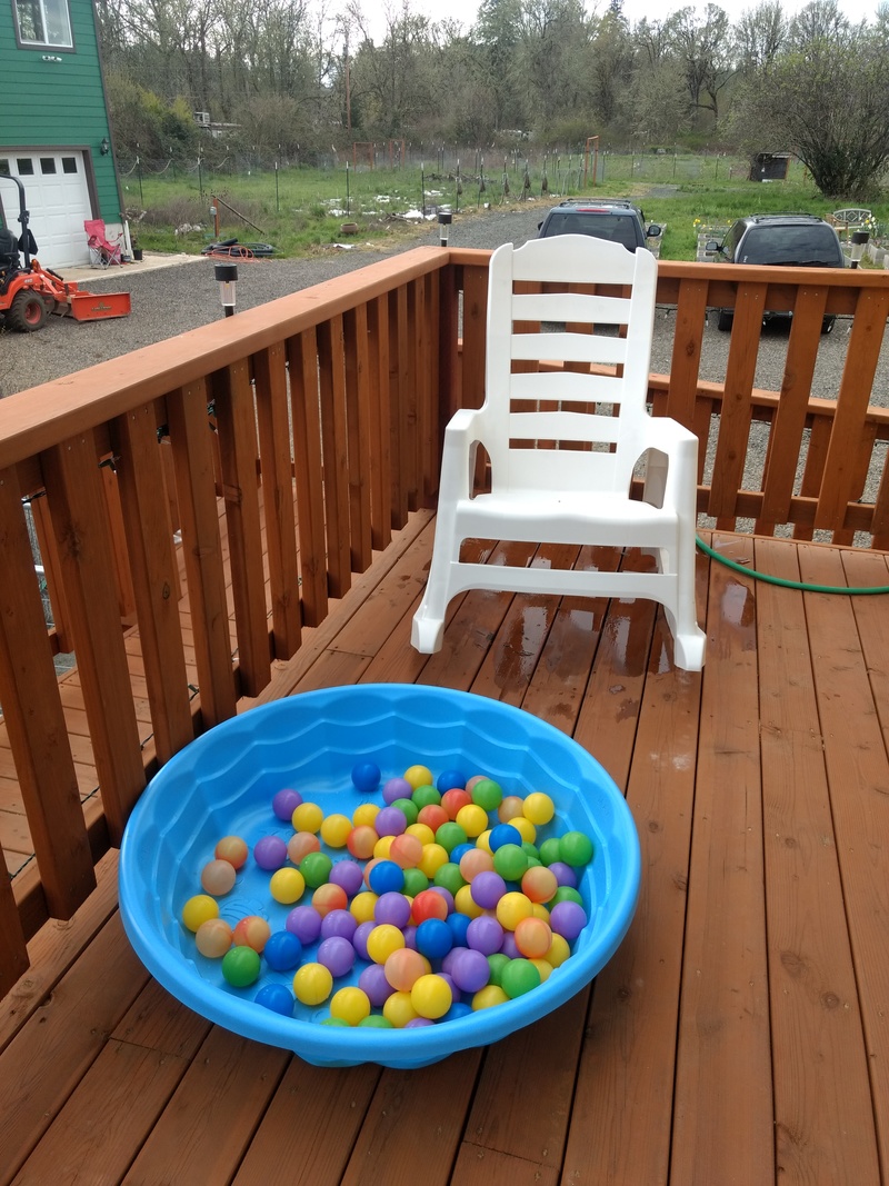Comfy rocking chair (350 lb capacity) and ball pit for the toddler crowd. rm4d.