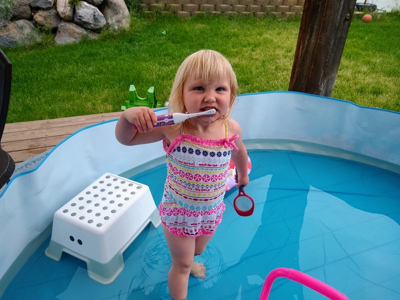 Hazleigh in Ben and ZingZing's pool.