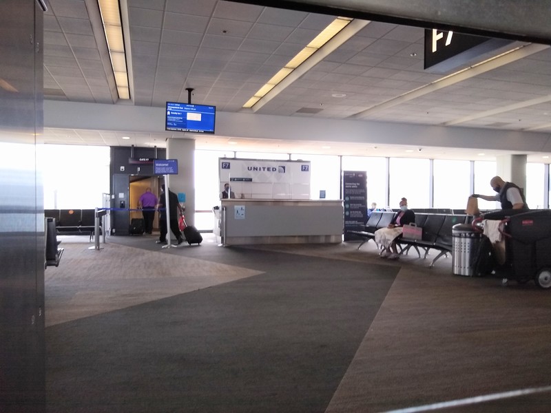 SFO airport was so empty.