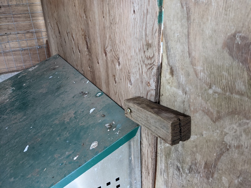 This is what the latch looks like when it is closed.