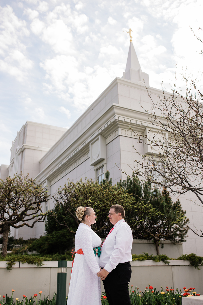 Larissa Stone, Benjamin Stone.