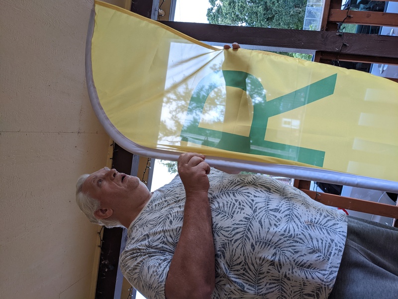 Don with our new Rosewold Feather Flag.