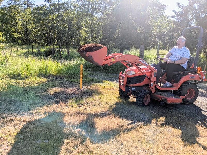 Don hauling bark