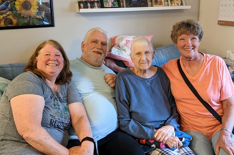 Lois, Don, June Thorson, Laura