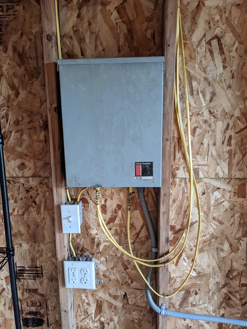 Don got three wires connected to the electrical box.
