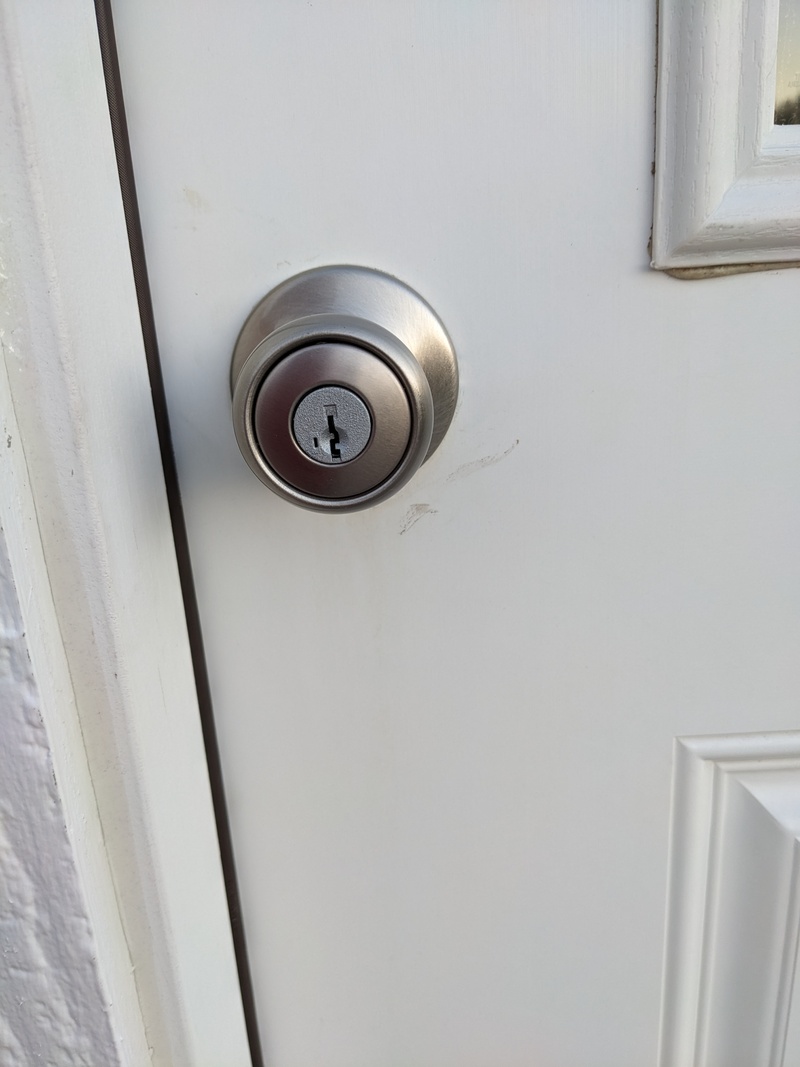 B7 Denmark new door knob.