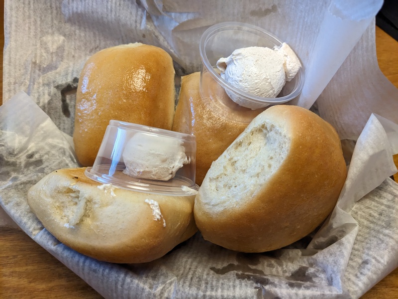 Texas Roadhouse rolls