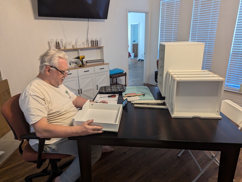 Don builds a five-drawer unit.