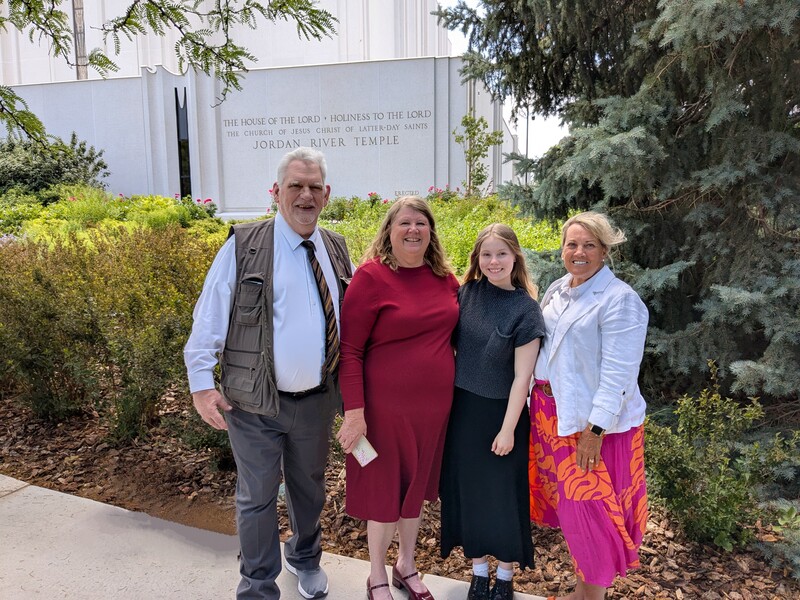 Don & Lois Colton, Ashlyn Hunt, Sister Bonnie Felts