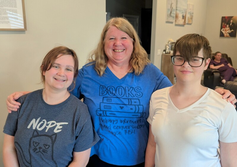 Emily Klemas, Lois, Cassie Workman.