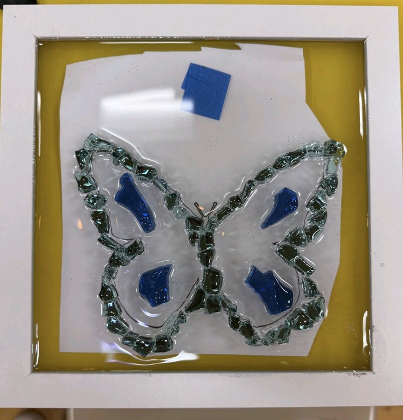 Lois did a butterfly. It looks like it should be easy.... But it's not. 🤣