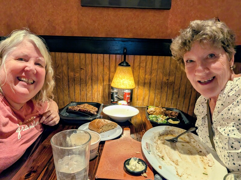 Lois with Laura Neilson at Longhorn